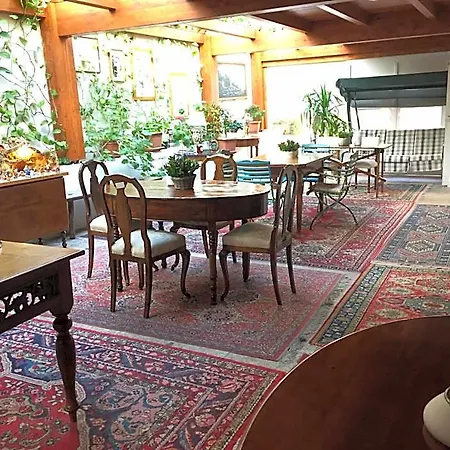 Oda ve Kahvaltı Oz 3*