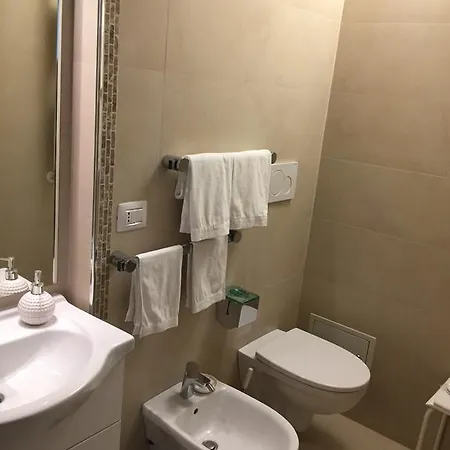 Oda ve Kahvaltı Oz Bari